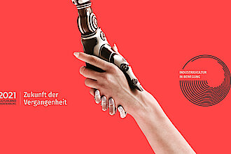 Handschlag zwischen menschlicher und Roboterhand vor rotem Hintergrund